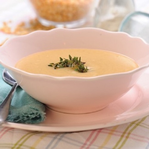 Zupa krem z grochu i pieczonych warzyw korzeniowych